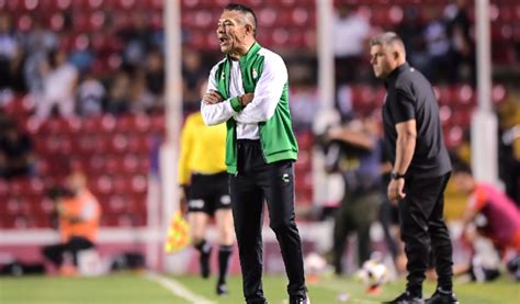 Santos Laguna Le Da Las Gracias A Ignacio Ambriz Por Los Malos