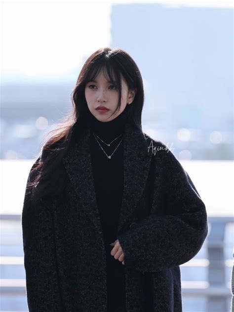 231226 Mina ICN Departure Girl G Beautiful Asian Women Me As A