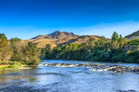 Beautiful View Of Squaw Butte A Beautiful View Of The Paye… Flickr