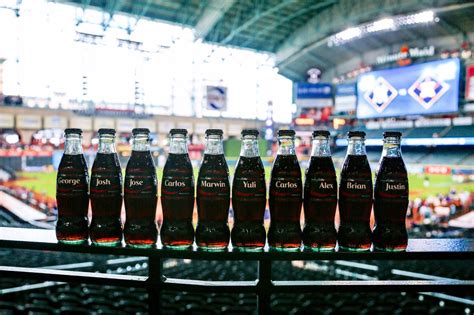 Naked Reporter Jenny Scordamaglia Lets Fans Grope Her At Spanish Music Festival Scoopnest