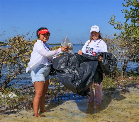 Fortalece Atenea G Mez Limpieza De Playas En Isla Mujeres Quadratin