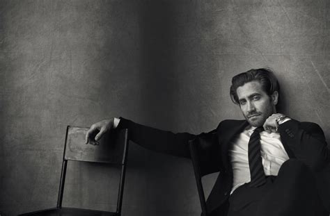 Charlize Theron 40 Strips Off Her Clothes To Pose Naked In Bed For W Magazine While Talking Mad