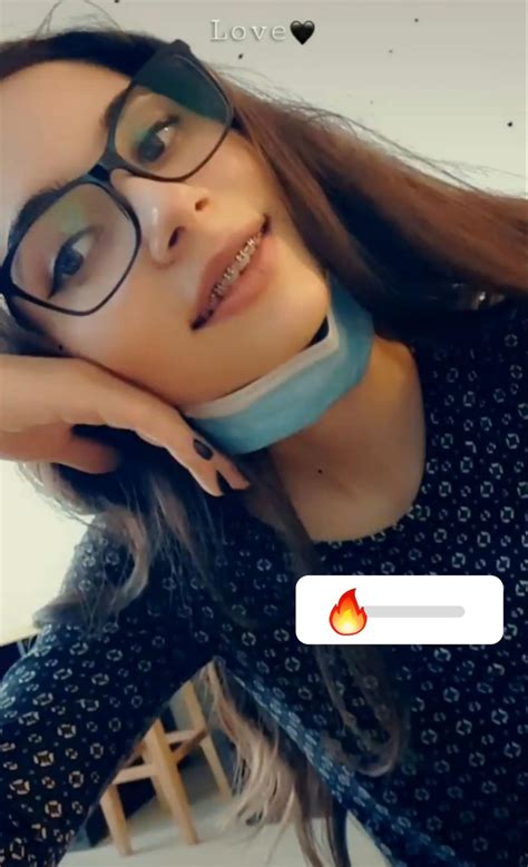 Cutest Babe Scrolller