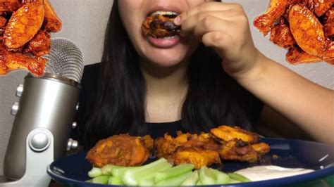 Asmr Comiendo Alitas Picosas 🍗🌶 Asmr Eating Spicy Wings 🍗🌶 매운 날개를 먹는