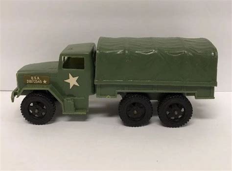 Vintage 1970 S Timmee U S A 2 5 Ton Green Plastic Army Truck Toy Soldiers Army Truck