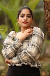 Punarnavi Bhupalam At Oka Chinna Viramam Press Meet HD Gallery Images