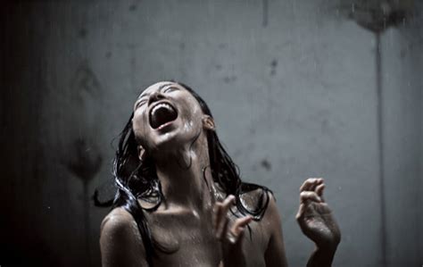 Ng Thanh V N Gi I N T M Nude D I M A