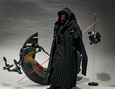 Hot Toys DX Darth Maul Figure Figround