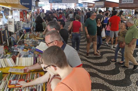 Primeiro Fim De Semana De Feira Do Livro De Porto Alegre Agrada O P Blico