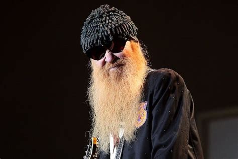 I absurdly love this mans beard.