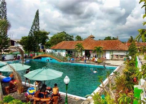 Berenang Di Sendang Hageng Magelang Yang Ternyata Peninggalan Sejarah