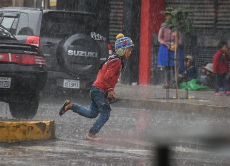 Senamhi Prevé Inicio De Semana Con Lluvias En El País Y Emite Alerta Hidrológica Para 5