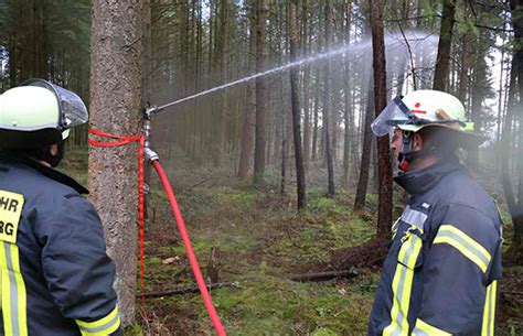 Das Marburger Auf Den Beinen In Gro Er Einsatz Bung F R Den