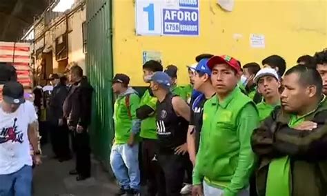 Video Protesta De Estibadores En Exteriores Del Mercado De Frutas