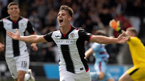 St Mirren keeper Craig Samson says Danny Mullen is really THICK but