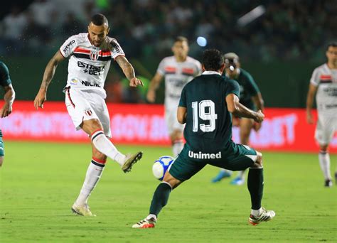 Difícil explicar o motivo diz Leandro Pereira sobre jejum de gols do