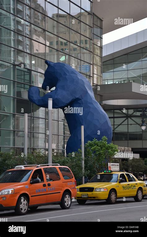 Blue bear statue at the Colorado Convention Center, Denver, U.S.A. By ...