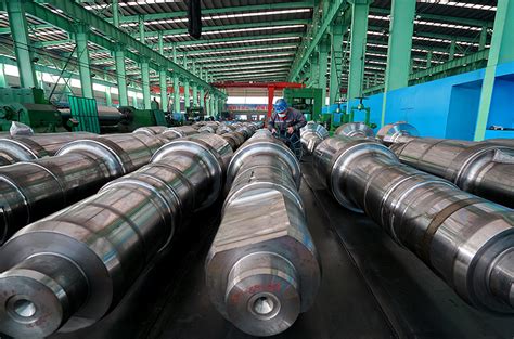 Chinas Factory Activity Falls Back Into Contraction Territory In