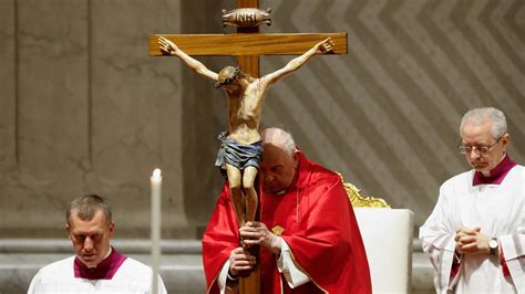 El Papa Francisco Preside En Silencio El Rito Por La Pasi N De Cristo