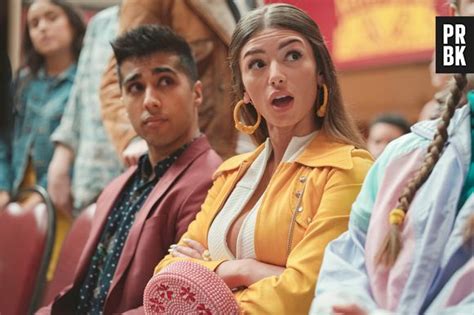 Foto Sex Education Ruby é uma patricinha adorada por todos Purebreak