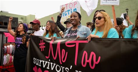 Metoo March In Hollywood Draws Hundreds Teen Vogue