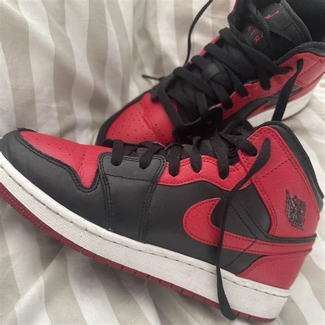 Air Jordan 1 mid Red and black Selling as I don’t... - Depop