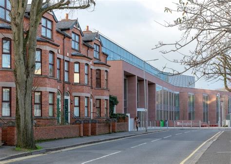 Scott Tallon Walker Architects School Of Biological Sciences Belfast