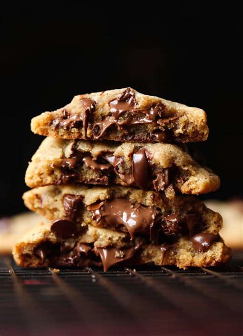 Nutella Stuffed Chocolate Chip Cookies Cookies And Cups