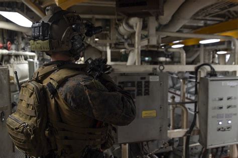 Dvids Images St Meu Force Reconnaissance Marines Execute Vbss