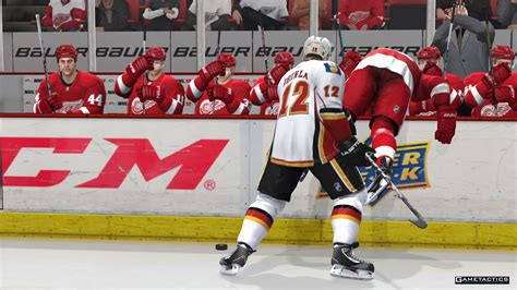 EA SPORTS Unveils New Features for NHL 12 and Screenshots : Gametactics.com