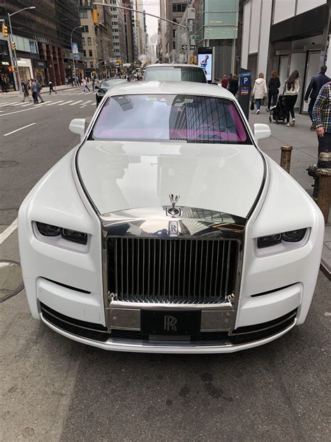 2019 Rolls-Royce Phantom (OC) NYC : r/carporn