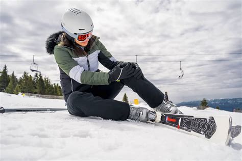 Common Ski Injuries And Treatments Pioneers Medical Center