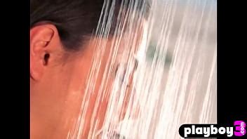 Amazing Big Tits Model Exposed Her Amazing Naked Body XNXX