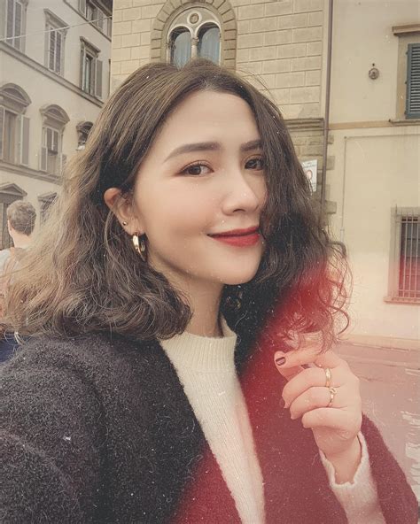 Loạt hot girl khốn khổ vì bị hack tài khoản MXH Đây cũng là một hình thức cyber bully mà ít ai