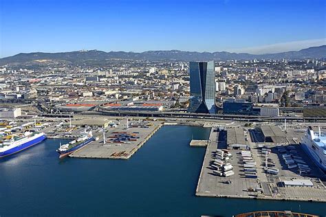 Vues aériennes du Port de Commerce de Marseille PAF