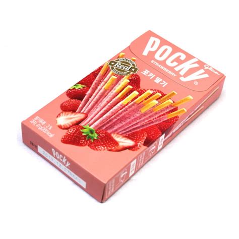 Купить Палочки Pocky с клубникой, 41г, Корея по цене 277 руб.