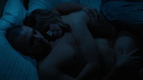 Nude Video Celebs Kristen Bell Sexy The Woman In The House Across The Street