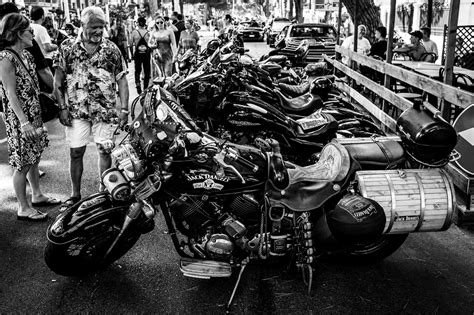 Biker Bikini Benefit La Saga Continua Le Foto Living Cesenatico