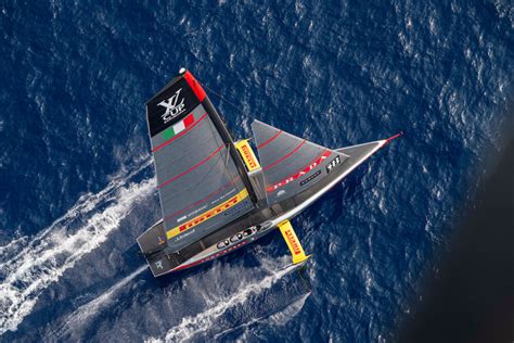 Americas Cup Luna Rossa Al Test Della Temibile American Magic Una