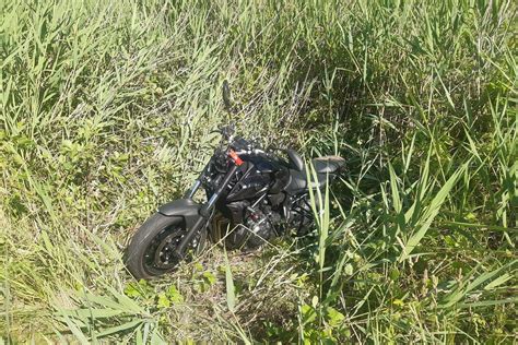 Motorrijder Gaat Over De Kop Op Oprit E In Houthalen En Raakt Gewond