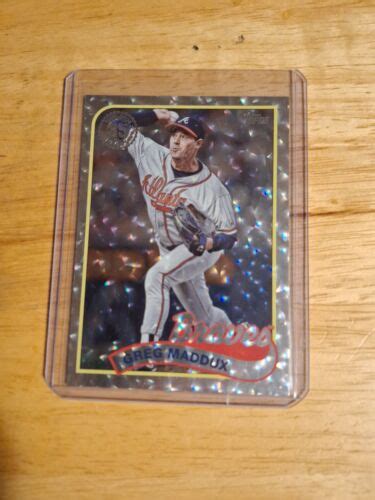 Topps Baseball Series Greg Maddux Megabox Foilboard B