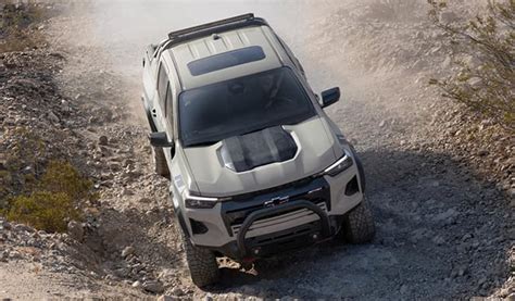 2023 Chevy Colorado Review: The Truck You Need to Reconsider