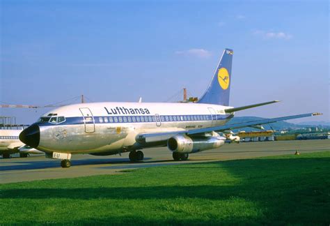 Boeing 737-100 - Price, Specs, Photo Gallery, History - Aero Corner