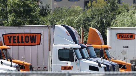 Yellow Rejects a Bid to Restart Trucking Company - The New York Times