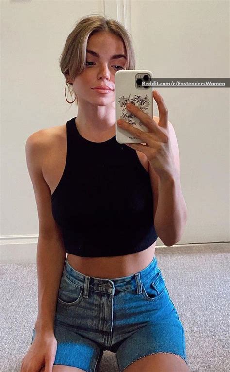 Hot Sexy Alice Nokes Bikini Pics