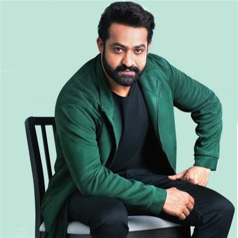 Ntr War 2 సౌత్‌ నార్త్ హీరోల కాంబోలో ఫోకస్‌ ప్రాజెక్ట్ గా వార్ 2