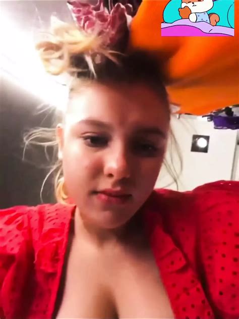 Extreme Masturbate In The Locker Room Amateur Porn Feat JuiceLussie XHamster