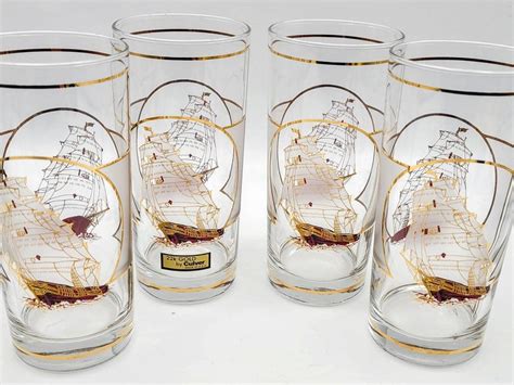 Offered Is A Set Of Four Vintage Cocktail Glasses Designed By Culver