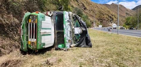 Accidente En Vía Pasto Ipiales 8 Personas Resultaron Heridas