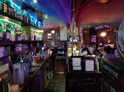 Gay Seattle Guide Gay Bars Clubs Hotels Beaches Reviews And Maps GayCities Seattle